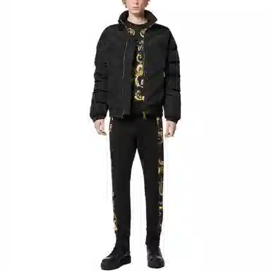 VERSACE JEANS COUTURE Logo