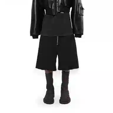 ARNODEFRANCE Shorts Black