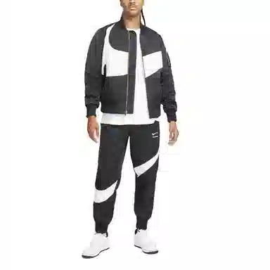 Nike Sportswear Swoosh Therma-FIT Logo