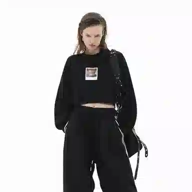 Unvesno (UN) Clean Fit
