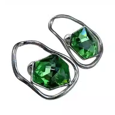 MIDNIGHT OPERA HOUSE