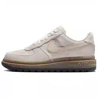 Nike Air Force 1 LUXE