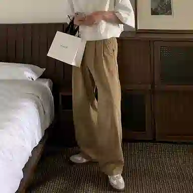 我是大卫 日系纯色复古直筒宽松休闲裤 男女同款 姜黄色