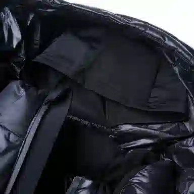 EMPORIO ARMANI FW22 EA7