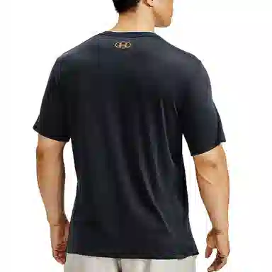 Under Armour T
