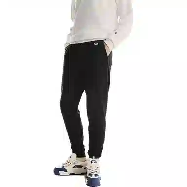 Champion FW23 Basic C -Logo