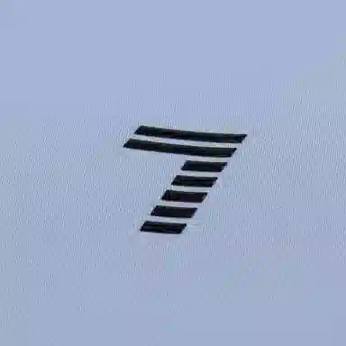 EMPORIO ARMANI SS23 EA7 Logo