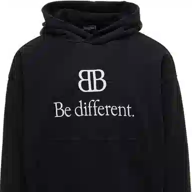 Balenciaga FW22 Be different 2B