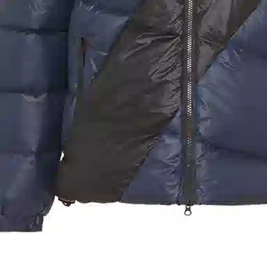 EMPORIO ARMANI EA7 FW22 Logo