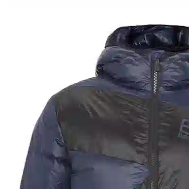 EMPORIO ARMANI EA7 FW22 Logo