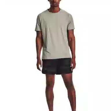 Under Armour T