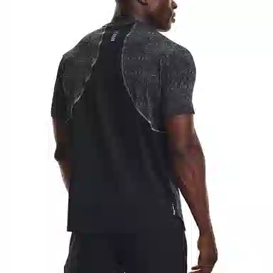 Under Armour T