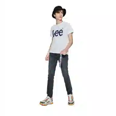 Lee SS23 LogoT
