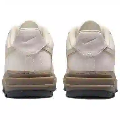 Nike Air Force 1 LUXE