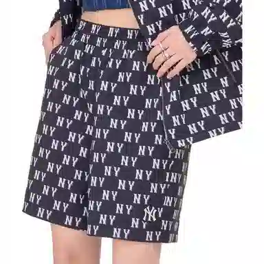 MLB Yankees Logo Shorts