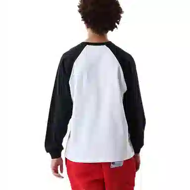 Champion FW22 Logo Crewneck Long Sleeve Tee