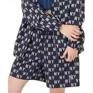 MLB Yankees Logo Shorts