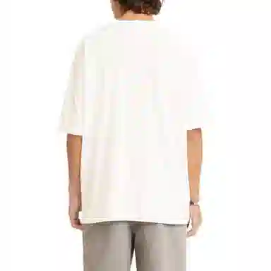 Levis SS22 T