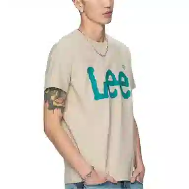 Lee T