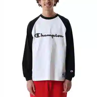 Champion FW22 Logo Crewneck Long Sleeve Tee