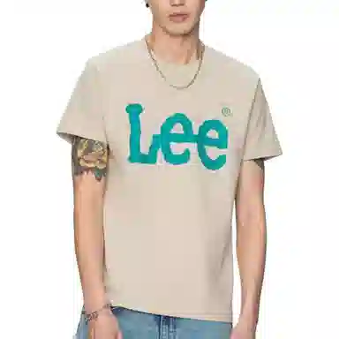Lee T