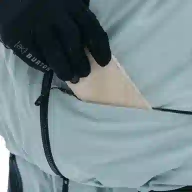 BURTON AK Tuvak GORE-TEX C-KNIT 3L