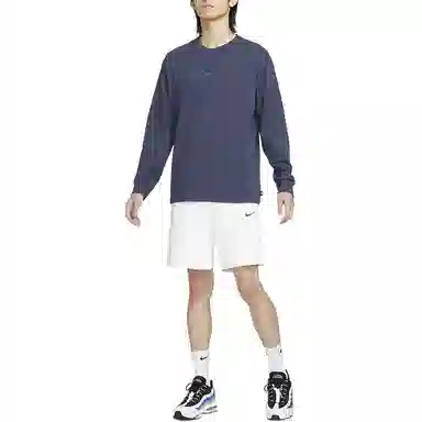 Nike Sportswear Premium Essentials