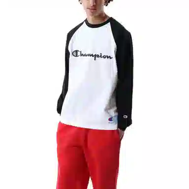 Champion FW22 Logo Crewneck Long Sleeve Tee