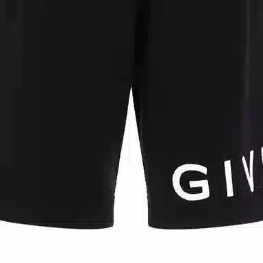 Givenchy FW22 Logo