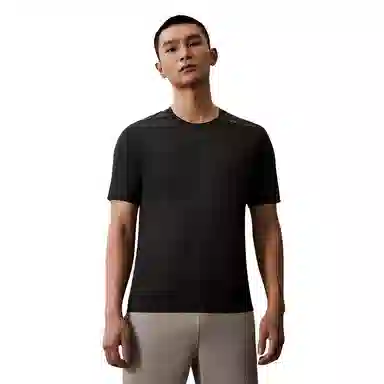 CKCalvin Klein T
