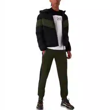 EMPORIO ARMANI EA7 Logo