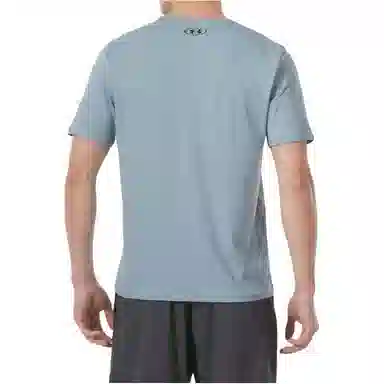 Under Armour T
