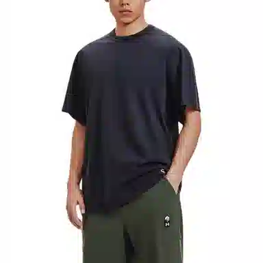 Under Armour T