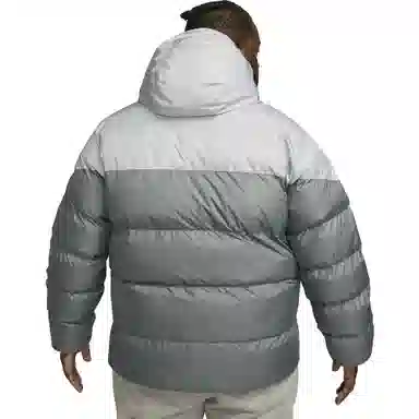 Nike Storm-FIT Windrunner PrimaLoft