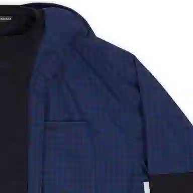 Balenciaga FW22 T
