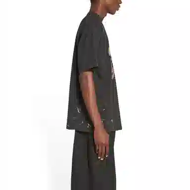 Balenciaga FW22 T
