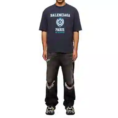 Balenciaga SS22 LogoT