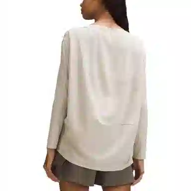 lululemon Back in Action Pullover