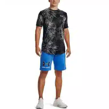 Under Armour T