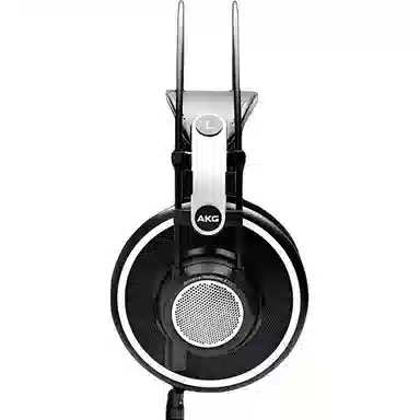 AKG K702