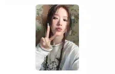 CUBE Entertainment (G)I-DLE 6 I feel (Cat Ver. + Butterfly Ver. + Queen Ver