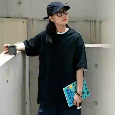 URBAN STANDARD T