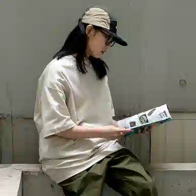 URBAN STANDARD T