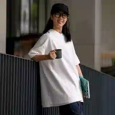 URBAN STANDARD T