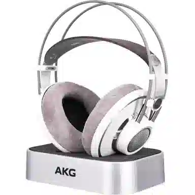 AKG K701
