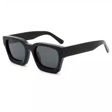 Pair Ponyo Retro Sunglasses Black