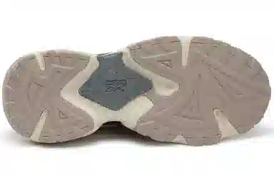 Reebok FLUFFI PUFF CN