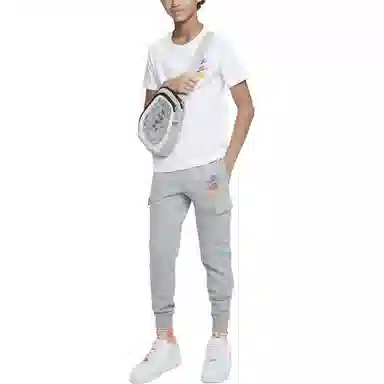 Nike Sportswear Standard Issue T