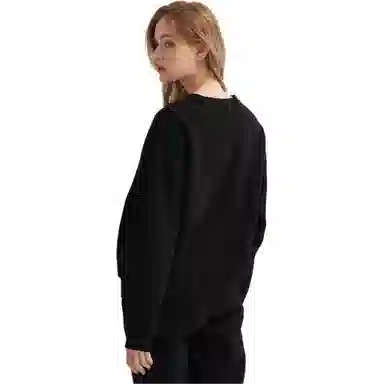 GUESS Long Sleeve Sweatshirt