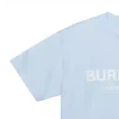Burberry Graphic Logo T-shirt T